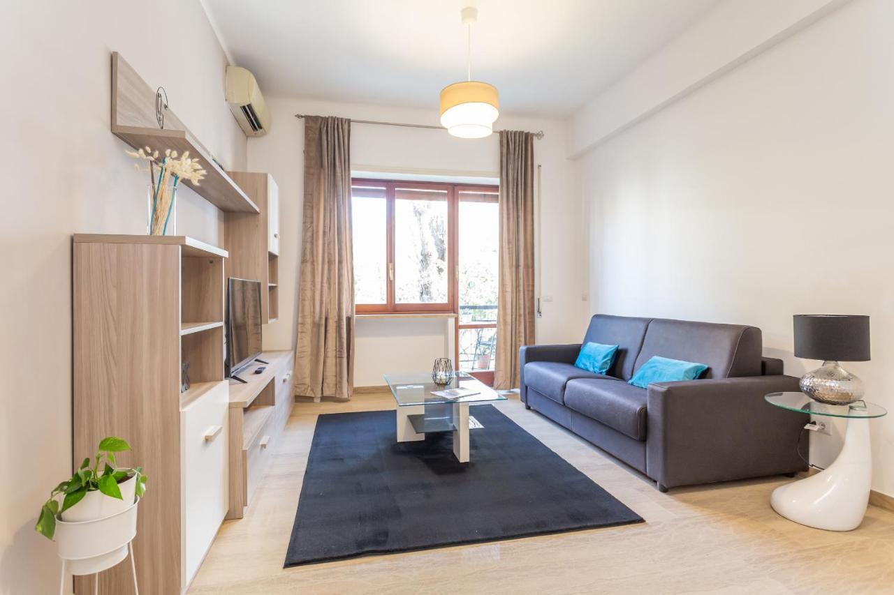 St Peter Cozy 2 Bdr Apartment With Garage Rom Exteriör bild